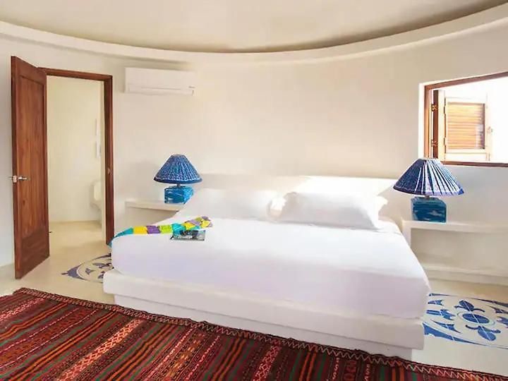 Isla Pelícano Villa *